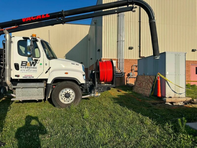 trenching using hydrovac
